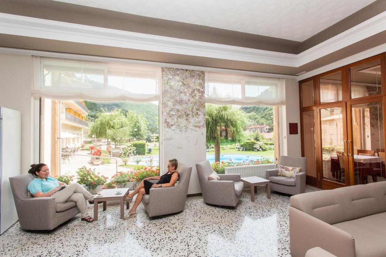 Hotel Catalunya Park Рибес де Фресер Екстериор снимка